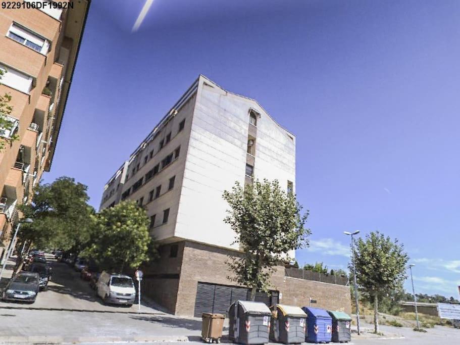 Duplex Con Piscina En Rubi公寓 外观 照片