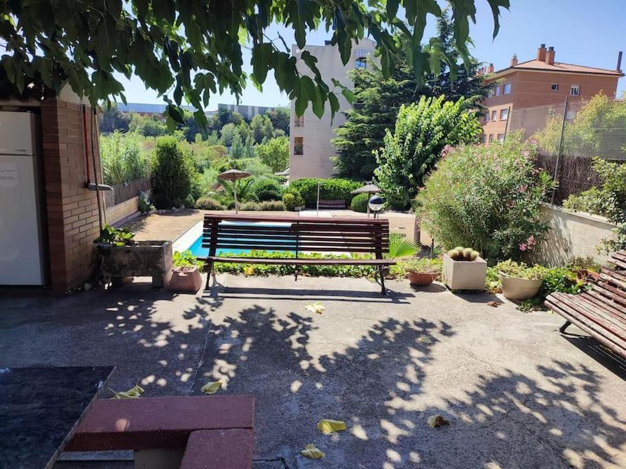 Duplex Con Piscina En Rubi公寓 外观 照片